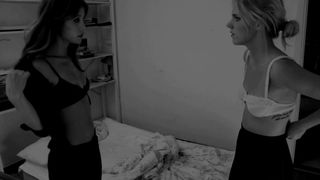 Alma A. Santiago, Johanna Wikerman - Tilbakavägen Blir Svarare (2014) celebrity hot scene