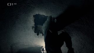 Petra Tenorova - Labyrint s01e03 (2015) actress sexy scene