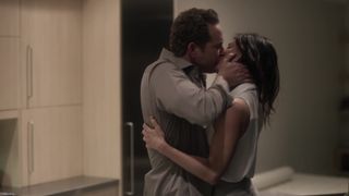 Cindy_Sampson_-_Rogue_s03e01 (2015)