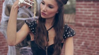 Jenny_Allford__Raven_Lexy_-_Sleeping_Beauty (2014)