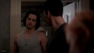 Deborah_Ann_Woll_-_True_Blood_s07e04-05 (2014)