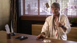 Leslie_Bibb_-_Salem_Rogers_s01e01 (2015)