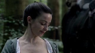 Laura Donnelly - Outlander s01e14 (2015) celeb naked