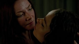 Lise_Slabber__Jessica_Parker_Kennedy__Clara_Paget_-_Black_Sails_s02e01 (2014)