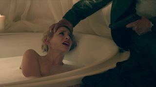 Julia_Dietze_-_Bullet (2014)