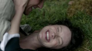 Caitriona Balfe – Outlander s01e08 (2014) celebrity naked