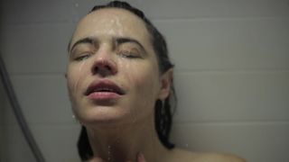 Giorgia Sinicorni, Giovanna Di Rauso - Halina (2014) celebrity nude video