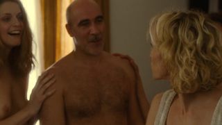 Floriane Muller - Jamais le premier soir (2014) actress hot scene