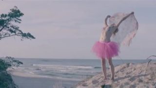 Agnieszka Zulewska nude - Chemia (2015)