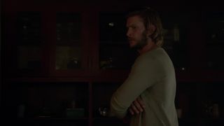 Laura_Vandervoort_-_Bitten_s01e09 (2014)