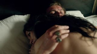 Louise Barnes, Jessica Parker Kennedy – Black Sails s01e04 (2014) celebs hot movie scene