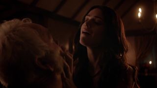 Janet Montgomery, Azure Parsons - Salem s01e01 (2014) actress naked