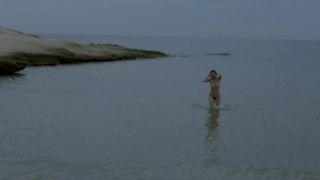Elena Anaya - Lejos del mar (2015) celeb hot video scene