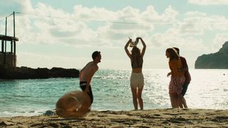 Imogen_Poots_-_A_Long_Way_Down (2014)