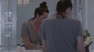 Gaby Hoffmann nude, Alison Sudol nude, Amy Landecker sexy - Transparent (2014) s01e01