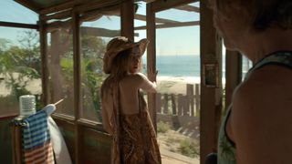 Bojana Novakovic nude - Shameless_s05e12 (2015)