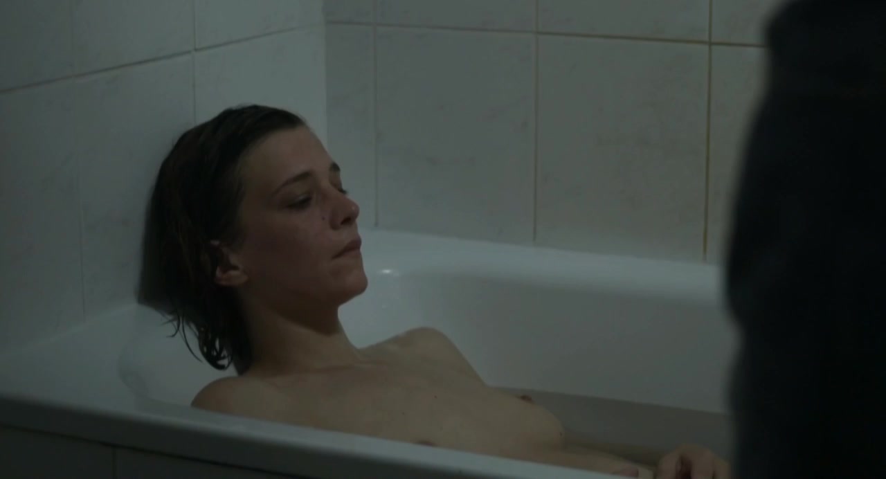 Celine Sallette – Je vous souhaite d’etre follement aimee (2015) celebrity sexy scene