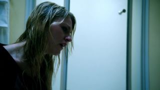 Vanessa Ferlito - Graceland s03e07 (2015) celeb sexy