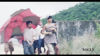 Rihanna sexy - Vogue_Brasil._Behind_The_Scenes (2014)