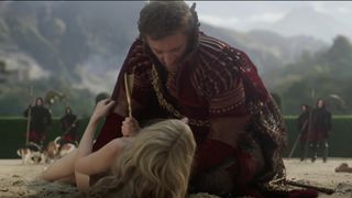 Yvonne_Catterfeld_-_La_belle_et_la_bete (2014)