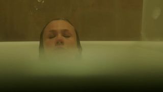 Alina Levshin - Schuld s01e05 (2015) Naked Actress in Bathroom