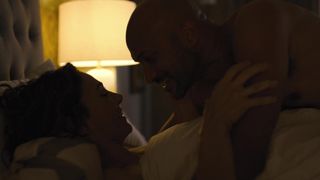 Annie Parisse - Friends from College s01e01 (2017) Nude TV movie scene