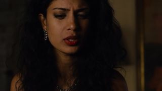 Romane Portail, Tina Desai - Sense8 A Christmas Special (2016) Sex movie scene