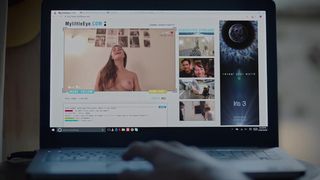 Paola Duniaud nude - Je suis partagé (2018)