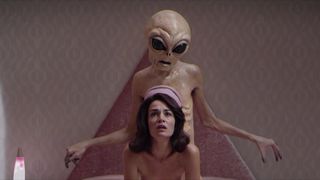 Sara Rivero naked - Lo siento mi amor (2018)