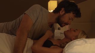 Adriana Ugarte, Silvia Alonso nude - Durante la tormenta (2018)