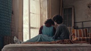 Ximena Romo, Erendira Ibarra - La vida inmoral de la pareja ideal (2016) celebrity topless scenes