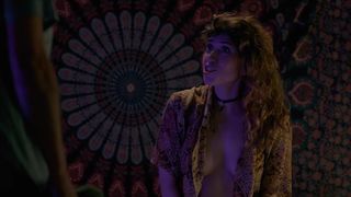Mariu Fernandez - El amor menos pensado(2018) Naked actress in a movie scene