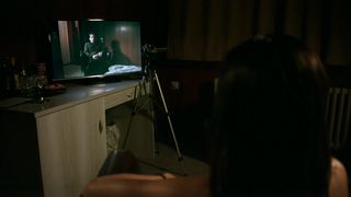 Sylta Fee Wegmann - Die Haut der Anderen (2018) Nude TV movie scene