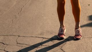 Mishel Prada, Roberta Colindrez, Melissa Barrera - Vida s03e02 (2020) celebs topless scenes