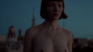 Nerea Revilla Merino nude - ORO (2017)