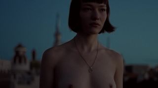 Nerea Revilla Merino nude - ORO (2017)