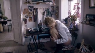 Sofie Torp - Dronning Ingrid (2019) sexy topless scenes