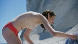 Victoria Carmen Sonne, Emma Sehested Hoeg, Charlotte Munch - Sombra (2017) Censorship videos