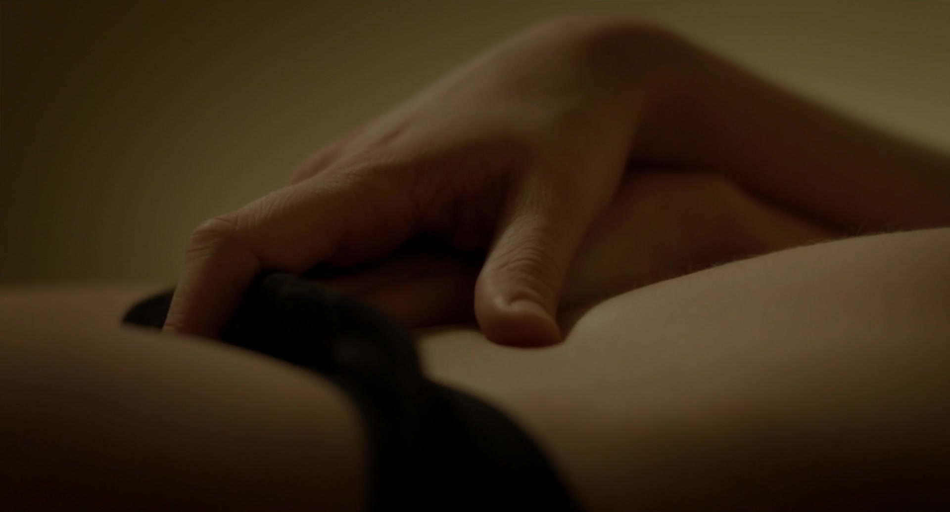 Anne Steffens, Friedelise Stutte – Feminin Plurielles (2018) Hot nude scene