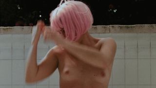 Alix Benezech, Manon Rey, Joana de Verona - Je suis present (2015) Censorship celebs scenes