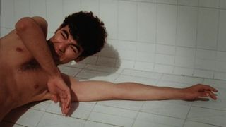 Alix Benezech, Manon Rey, Joana de Verona - Je suis present (2015) Censorship celebs scenes