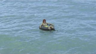 Elisa Heidrich - Animal Politico (2017) sexy nude scene