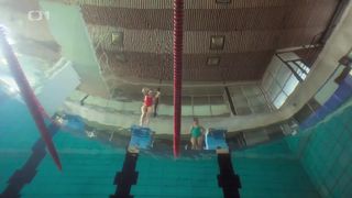 Tereza Brodska - Jak si nepodelat zivot s01e03 (2019) Hot film scene