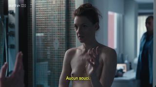 Kate Moran - Cannabis s01e04 (2016) Naked actress in a "topless" scene