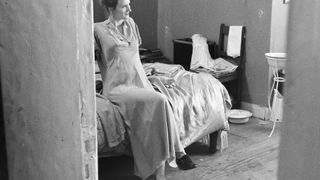 Lena Munchow, Lisa Charlotte Friederich - Fritz Lang Der Andere in uns (2016) Naked movie scene