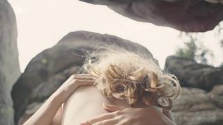 Stephanie Amarell, Emma Drogunova - Die Familie (2017) Naked movie scenes