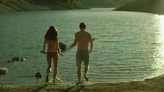 Carolina Lapausa - Cambio (2016) Naked actress in a sexy video