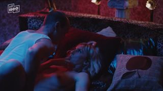 Ruth Becquart, Renee Fokker - Chaussee d'Amour s01e05 (2016) celebs hot video scene