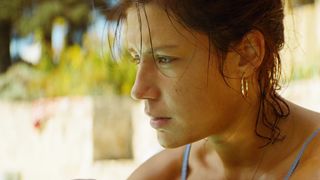 Adele Exarchopoulos naked - Revenir (2019)