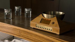 Sara Ryan sexy - Get Shorty (2017) (Season 1, Episode 10)